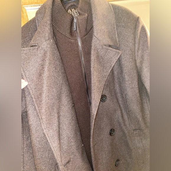 Kenneth Cole Men's Double Breasted Wool Blend Peacoat with Bib - Picture 5 of 6